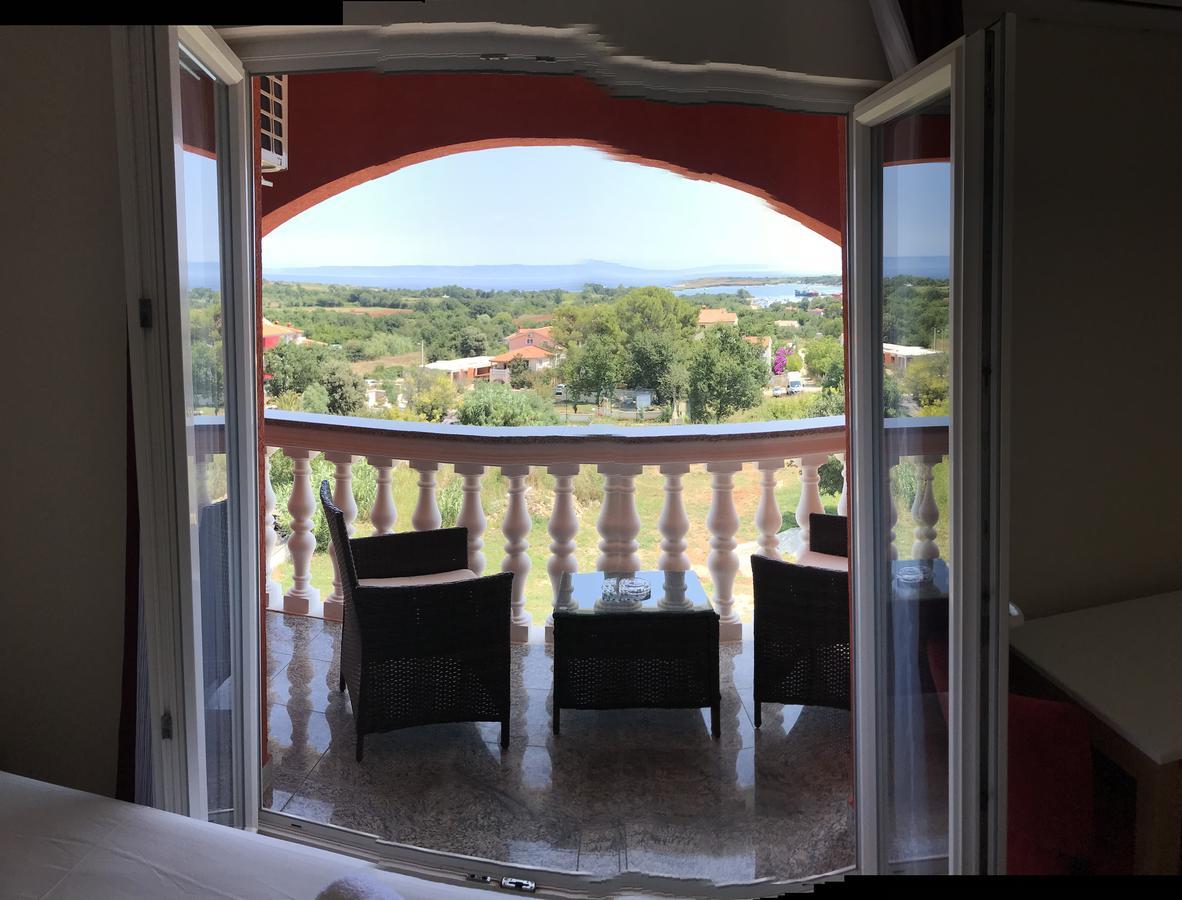 Hotel Livadic & Restaurant Ližnjan 外观 照片