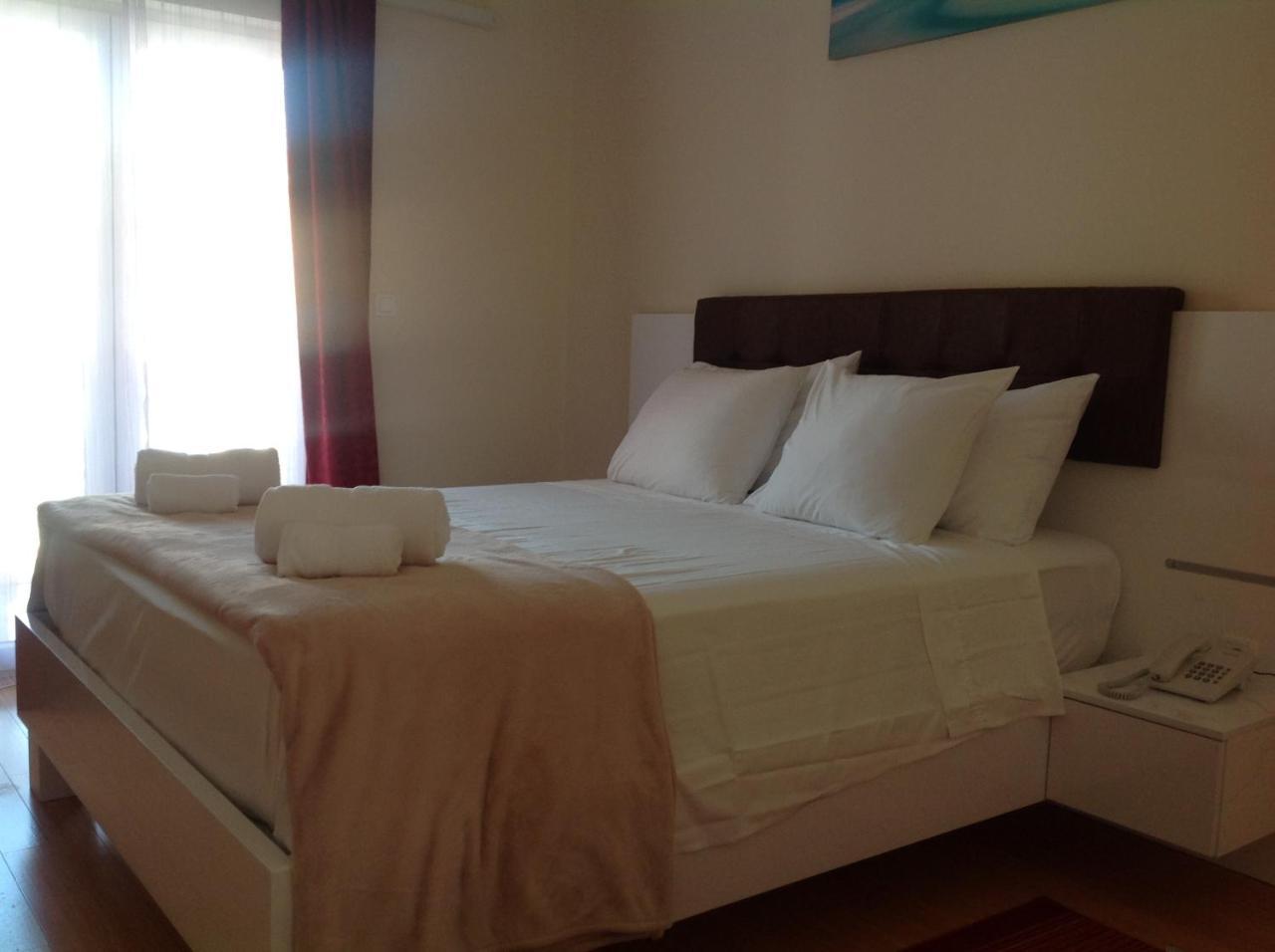 Hotel Livadic & Restaurant Ližnjan 外观 照片