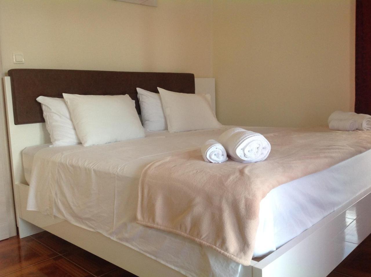 Hotel Livadic & Restaurant Ližnjan 外观 照片