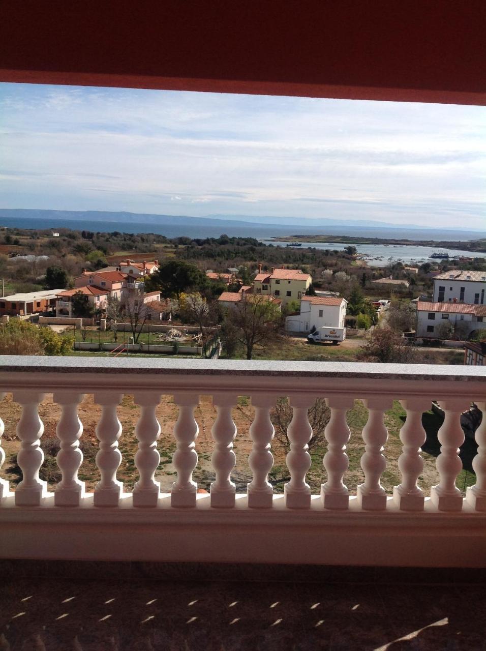 Hotel Livadic & Restaurant Ližnjan 外观 照片