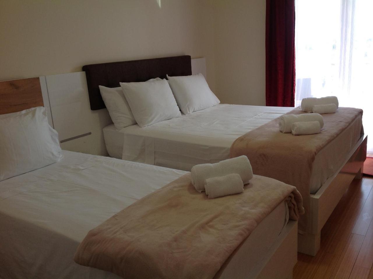 Hotel Livadic & Restaurant Ližnjan 外观 照片